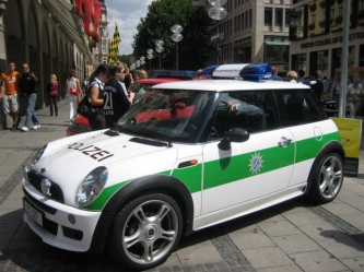 Mini cooper polizei