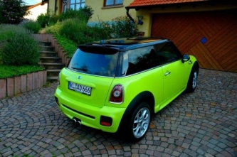 Mini cooper s r56 green