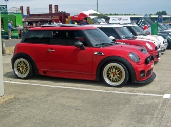Mini cooper s r56 chili red