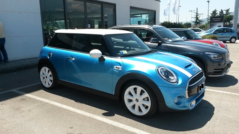 Cooper S F56 Electric Blue