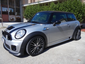 mak venti e gomme nuove pirelli pzero nero gt !!!!