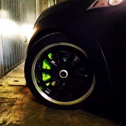 Brembo JCW Calipers in Porsche 918 Spyder Acid Green  II