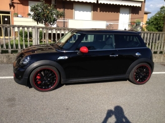 R113 Red Stripe