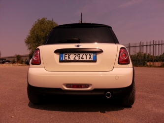 listello targa e cornici wrappate black