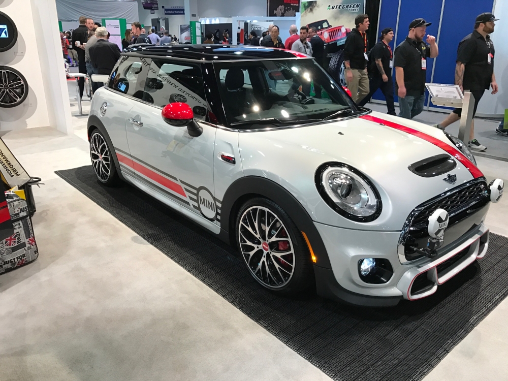 SEMA_9250.jpg
