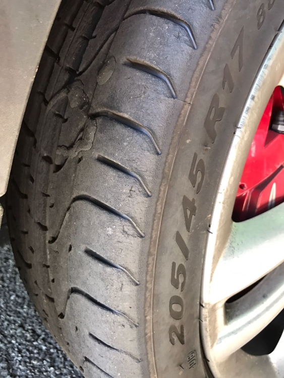Gomme sciupate JCW.jpg