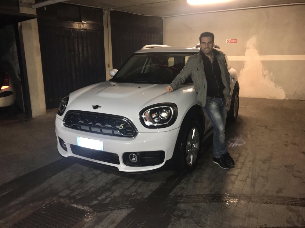 MINI.jpg
