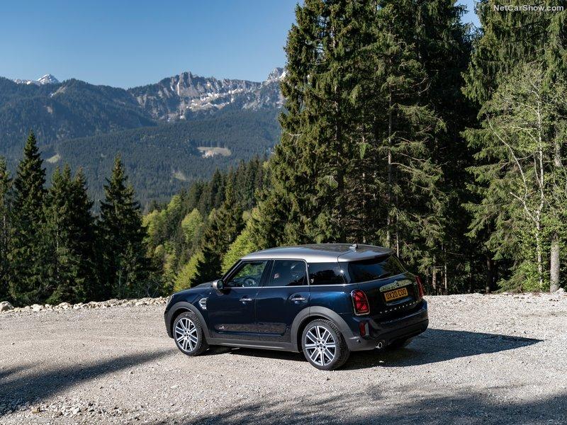 Mini-Countryman-2021-800-12.jpg