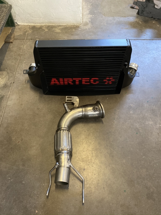 1827820744_IntercoolerAirtecdownpipe76mmRAAROF56.thumb.JPEG.9b83d1139df08d25b329e67c8afed6c9.JPEG