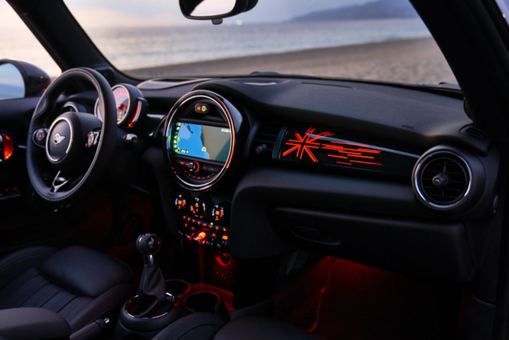 MINI-2018-MINI-Cabrio-MINI-3-porte-MINI-5-porte-F55-F56-F57-21-1024x683.jpg